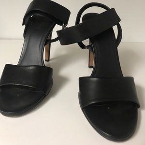 Vince by Vince Camuto strapping sandals!